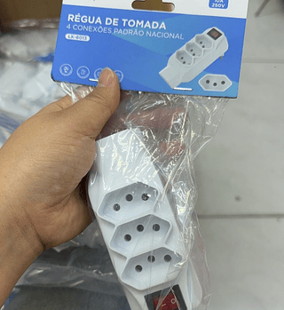 Régua de Tomada 4 Conexões Padrão Nacional Luatek